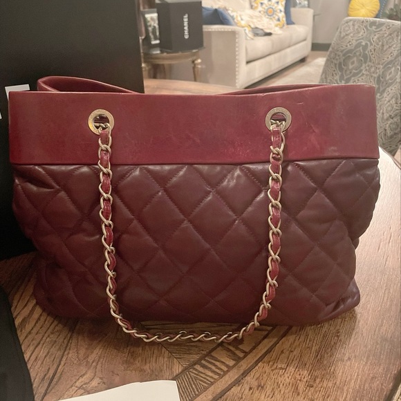 Chanel large calfskin shopping tote - Picture 5 of 12